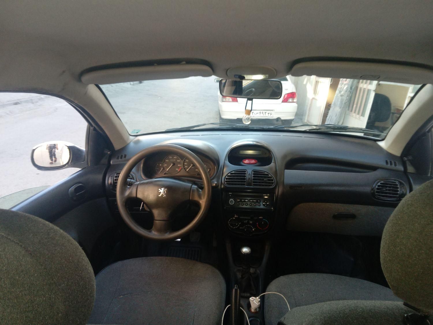 پژو ۲۰۶ صندوق دار v20 - 1391