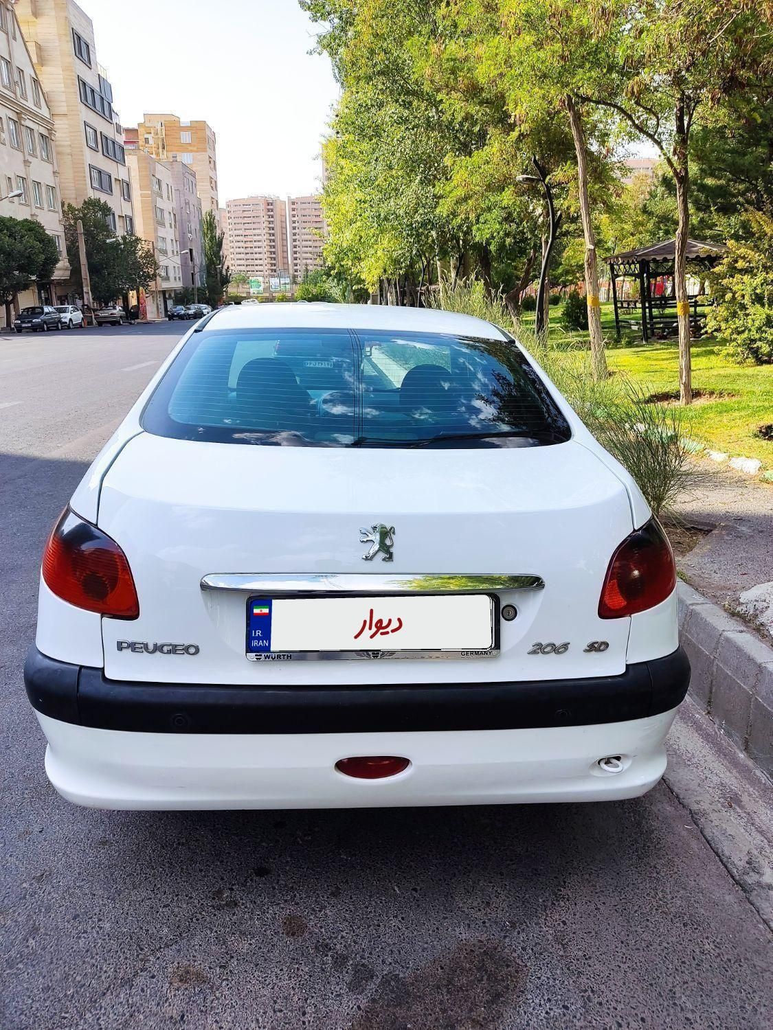 پژو ۲۰۶ صندوق دار v8 - 1393