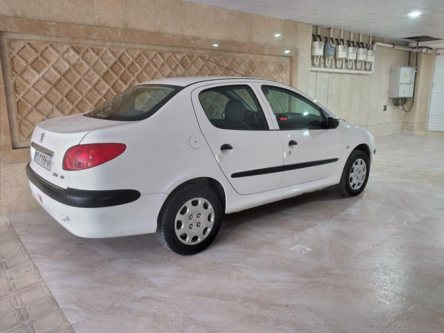 پژو ۲۰۶ صندوق دار v8 - 1395