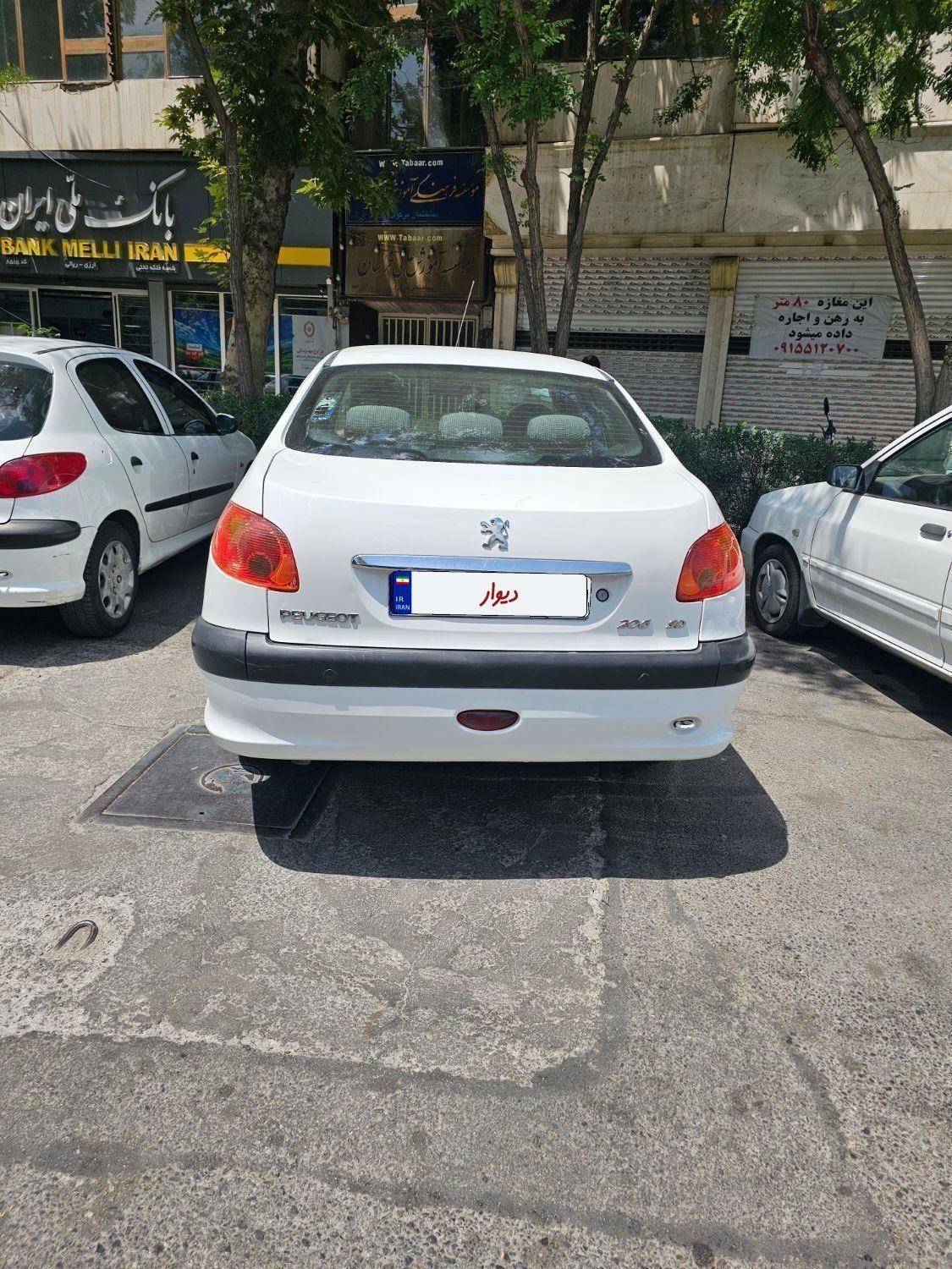پژو ۲۰۶ صندوق دار v8 - 1393