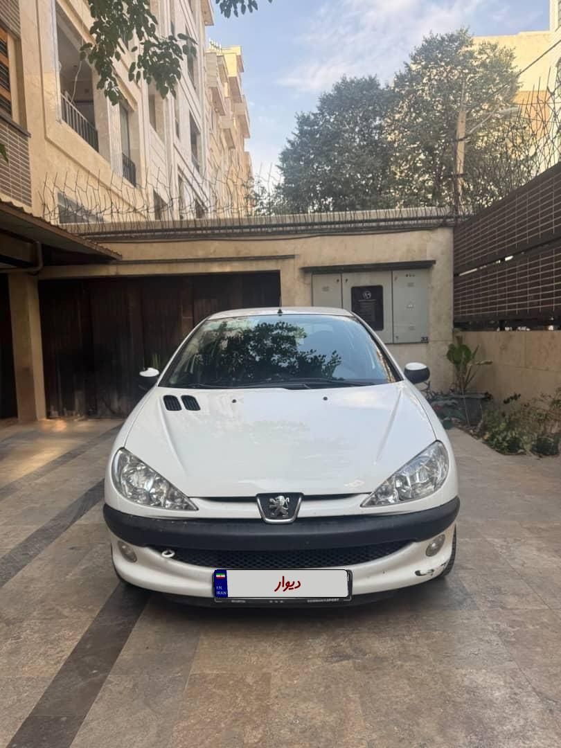 پژو ۲۰۶ صندوق دار v8 - 1397