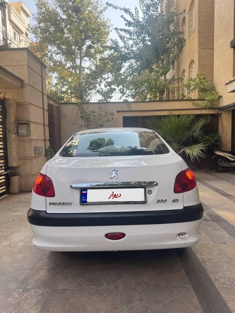 پژو ۲۰۶ صندوق دار v8 - 1397