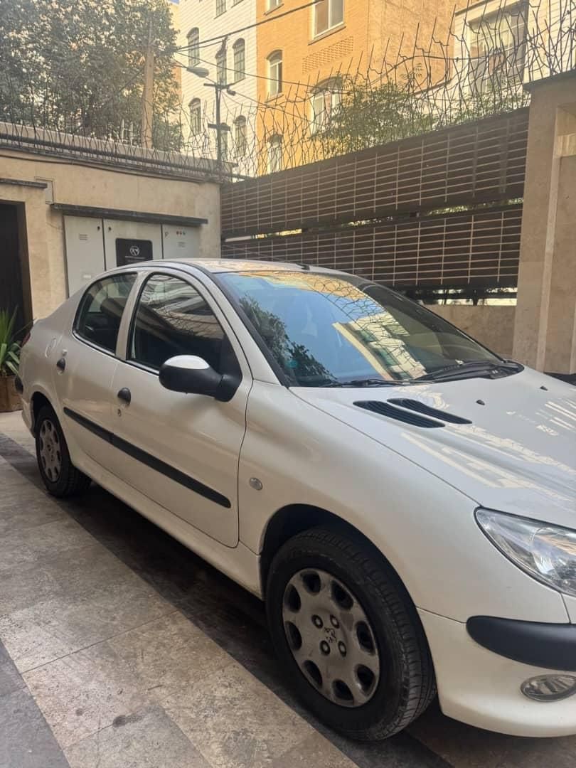 پژو ۲۰۶ صندوق دار v8 - 1397