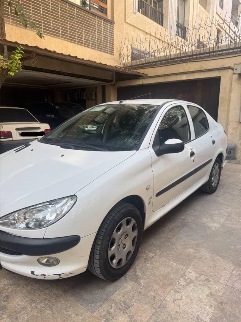 پژو ۲۰۶ صندوق دار v8 - 1397