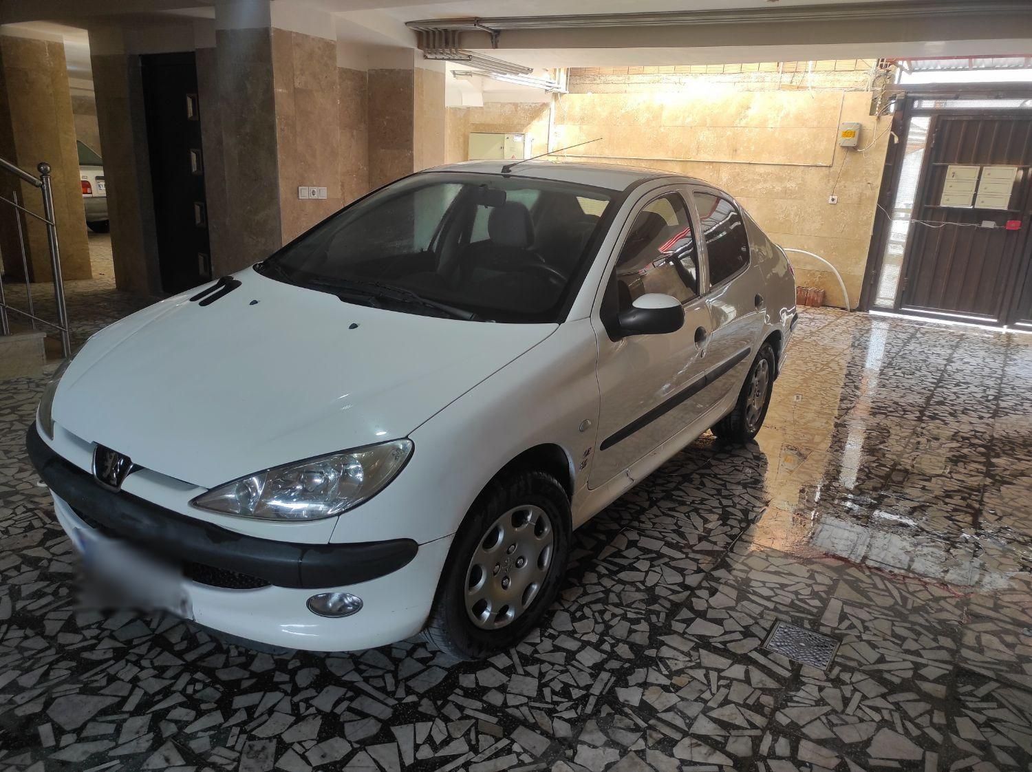 پژو ۲۰۶ صندوق دار v8 - 1396