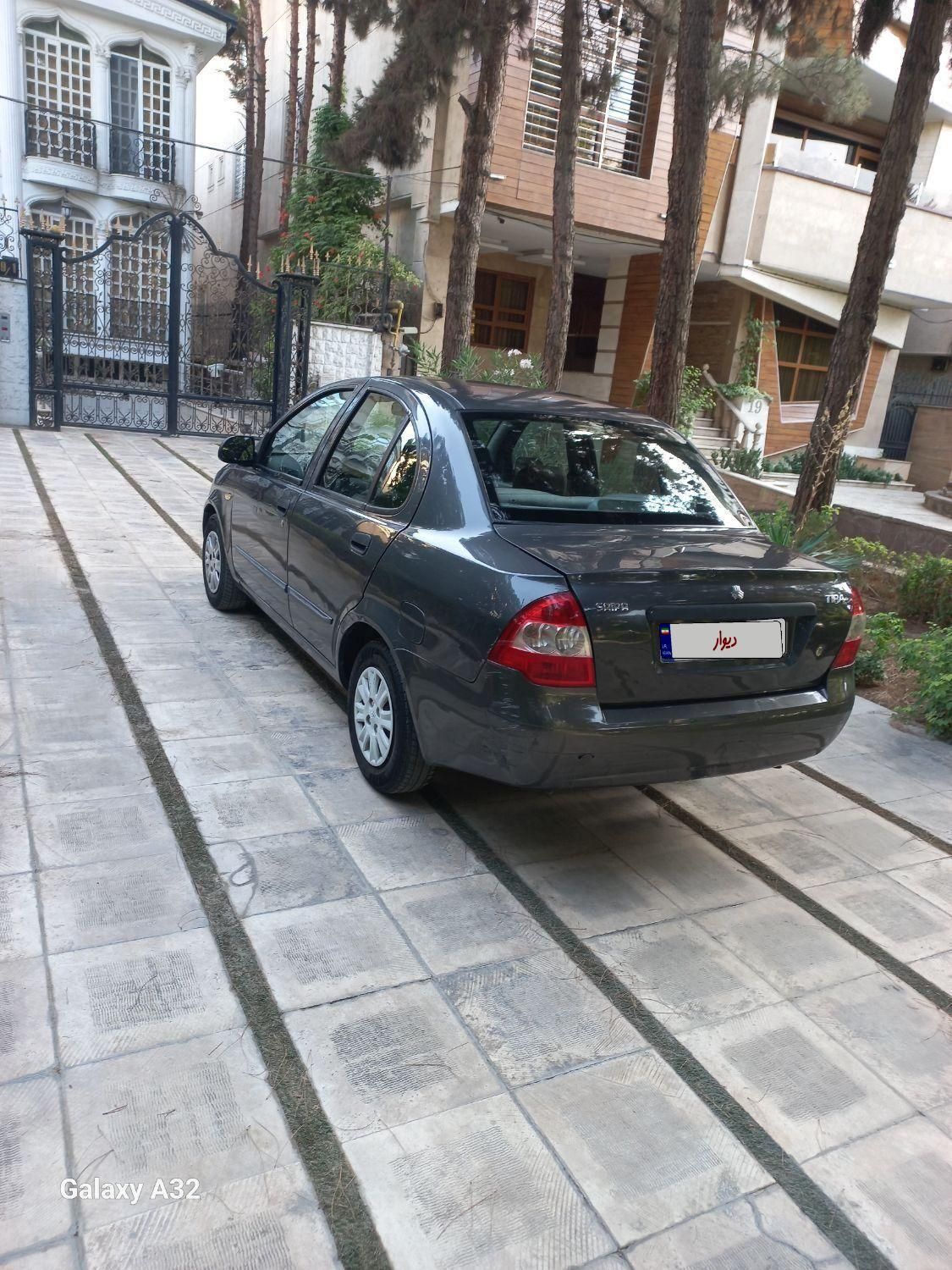 تیبا صندوق دار EX - 1395