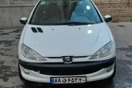پژو ۲۰۶ صندوق دار v8 - 1396
