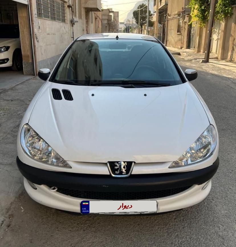 پژو ۲۰۶ صندوق دار v8 - 1394