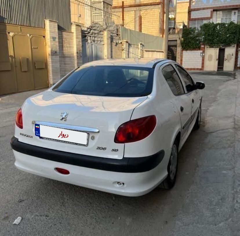پژو ۲۰۶ صندوق دار v8 - 1394