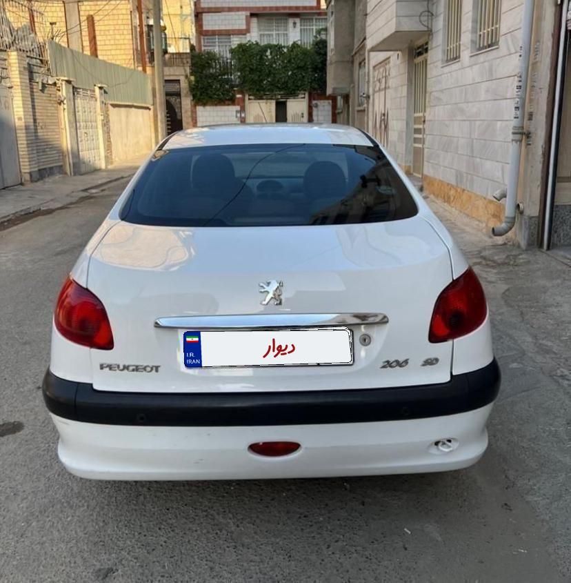 پژو ۲۰۶ صندوق دار v8 - 1394