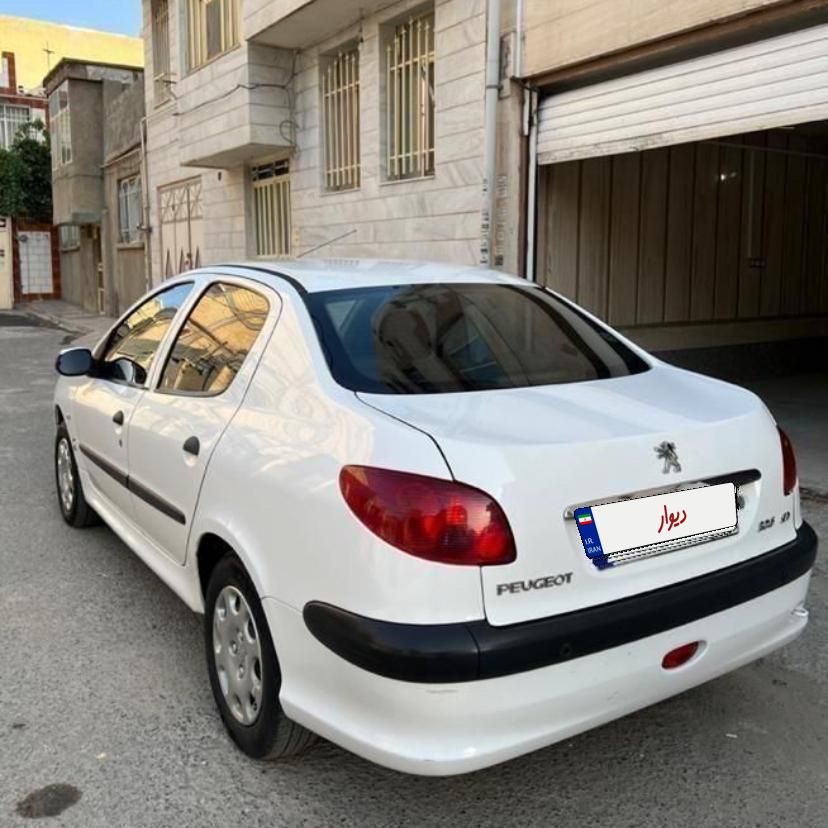خودرو پژو، ۲۰۶ صندوق دار آگهی ann_19429518