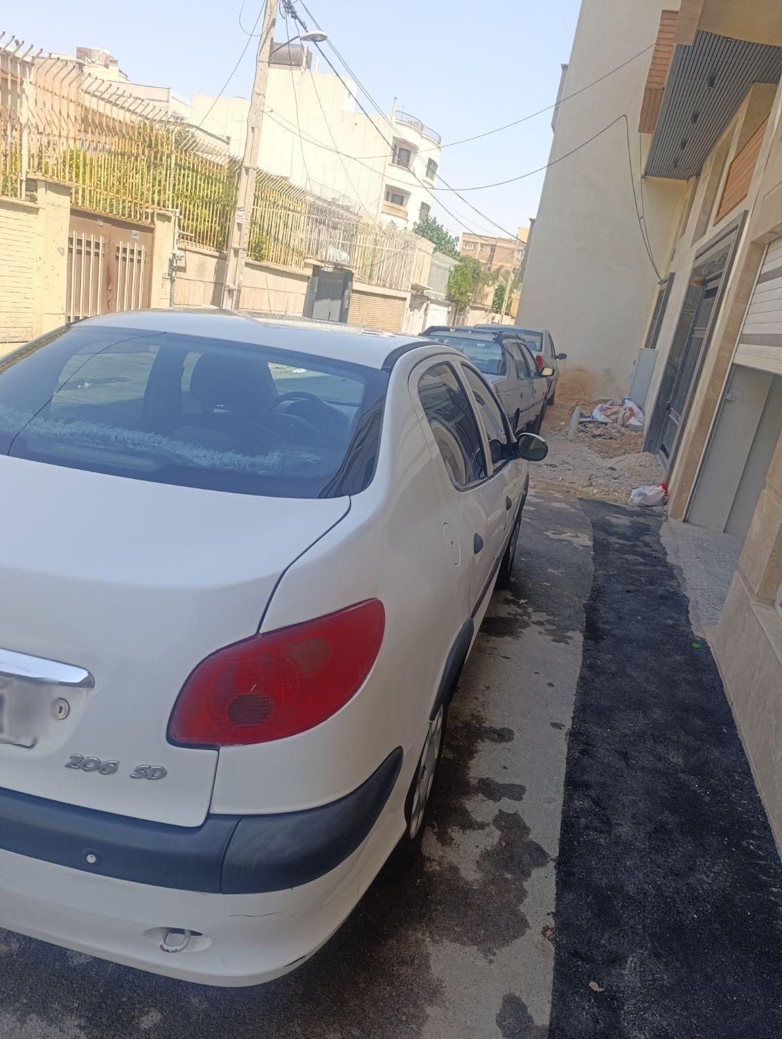 پژو ۲۰۶ صندوق دار v8 - 1393