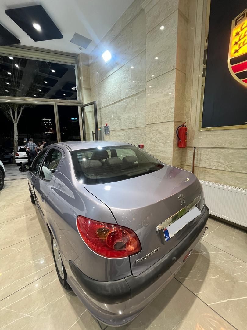پژو ۲۰۶ صندوق دار v8 - 1395