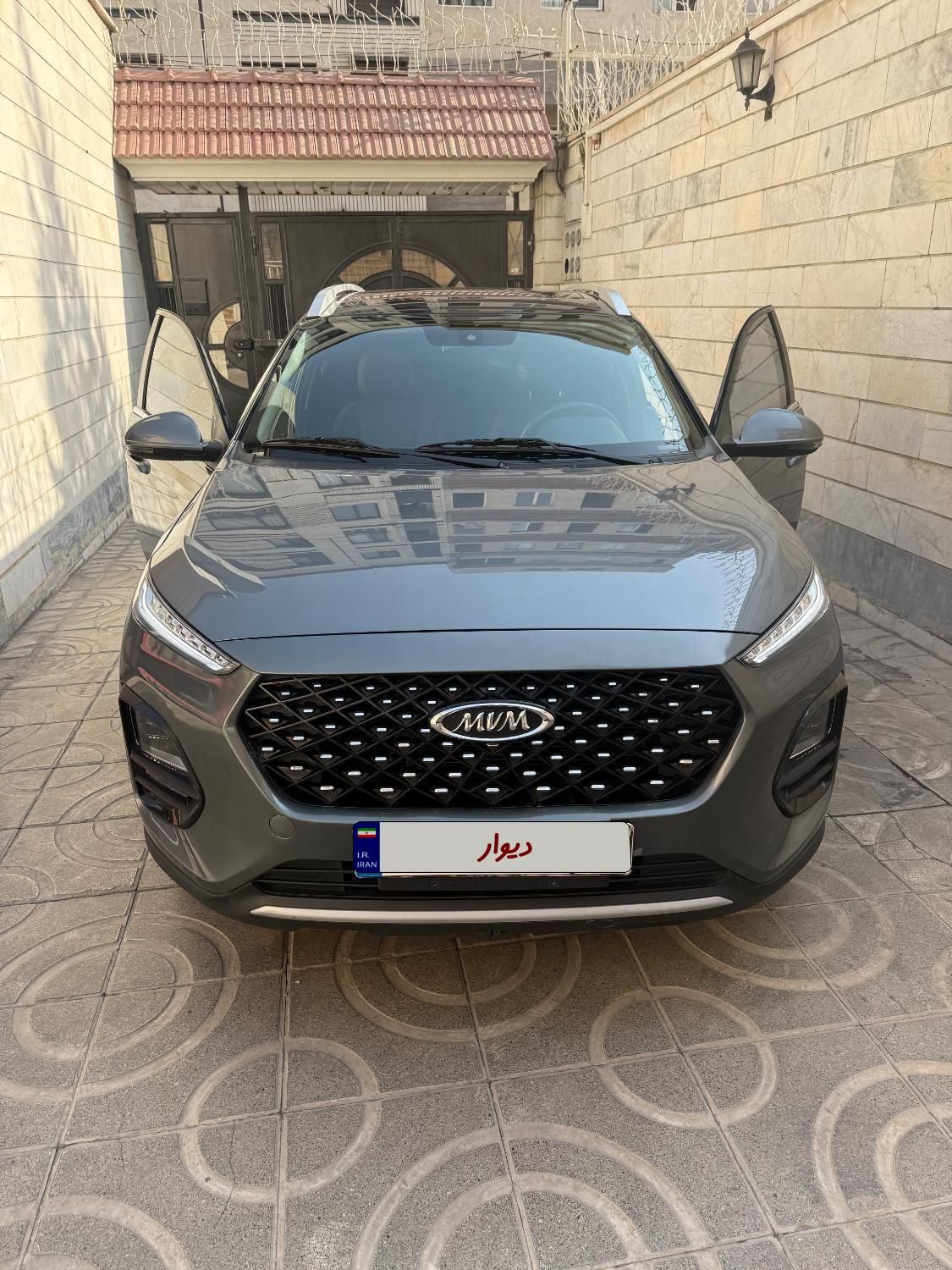 ام وی ام X22 پرو اتوماتیک IE - 1401