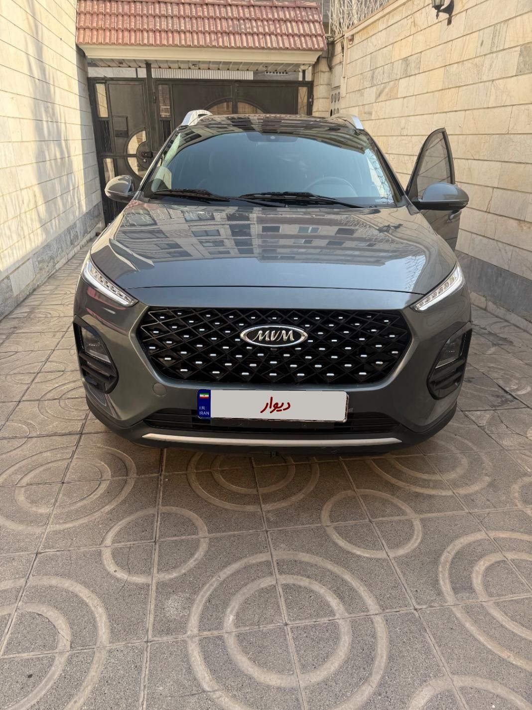 ام وی ام X22 پرو اتوماتیک IE - 1401