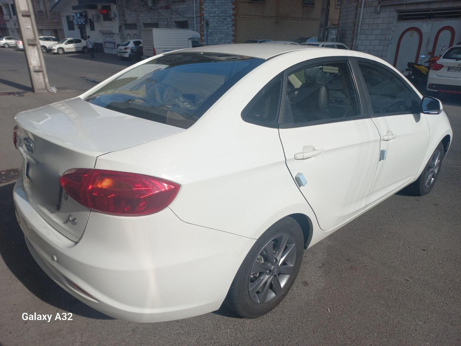 جک J4 اتوماتیک ساده - 1402