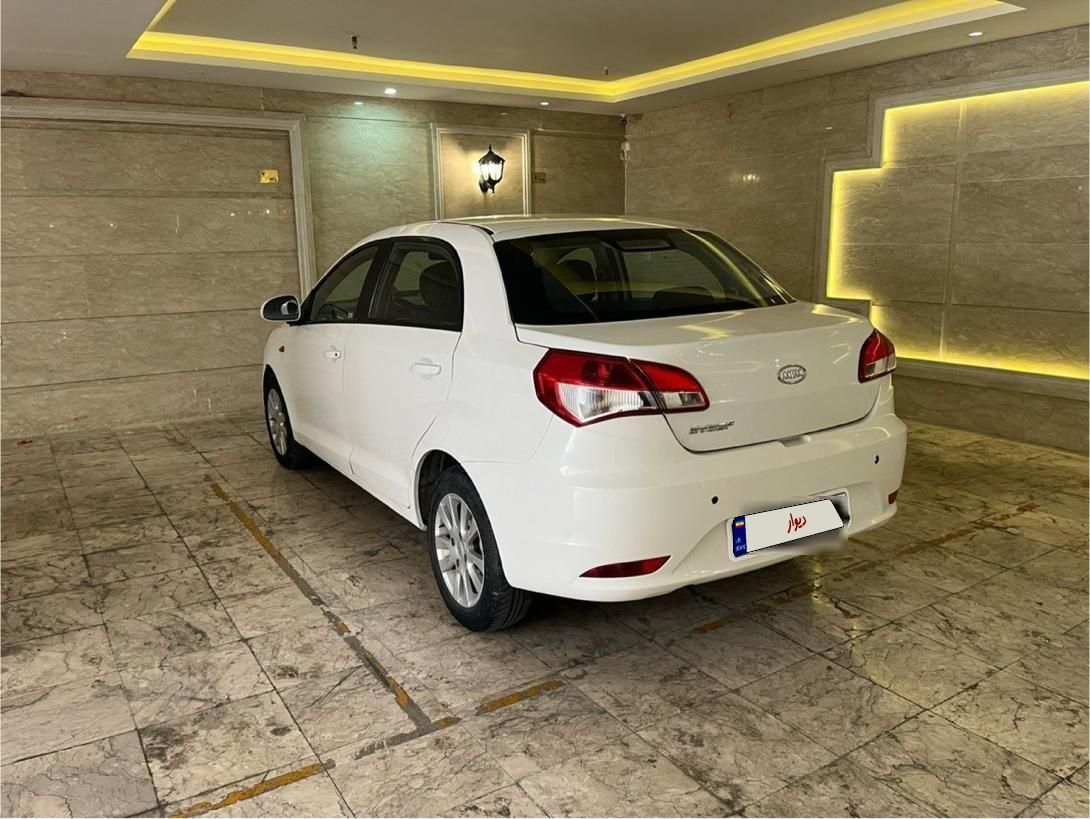 ام وی ام 315 صندوقدار اسپرت دنده‌ای - 1394