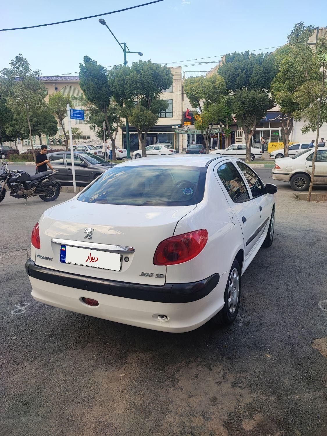 پژو ۲۰۶ صندوق دار v8 - 1389