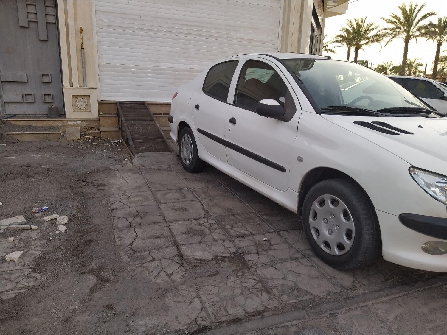 پژو ۲۰۶ صندوق دار v8 - 1398