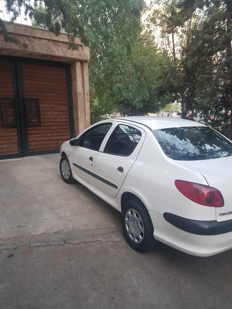 پژو ۲۰۶ صندوق دار v8 - 1394