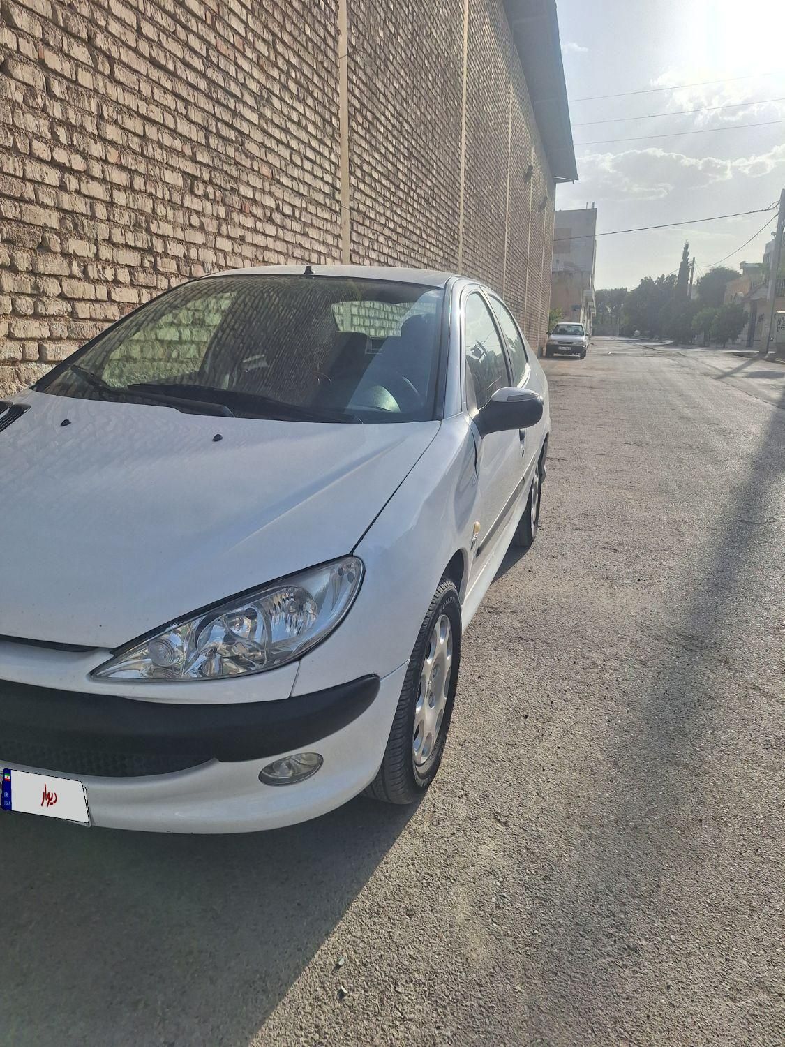 پژو ۲۰۶ صندوق دار v8 - 1390
