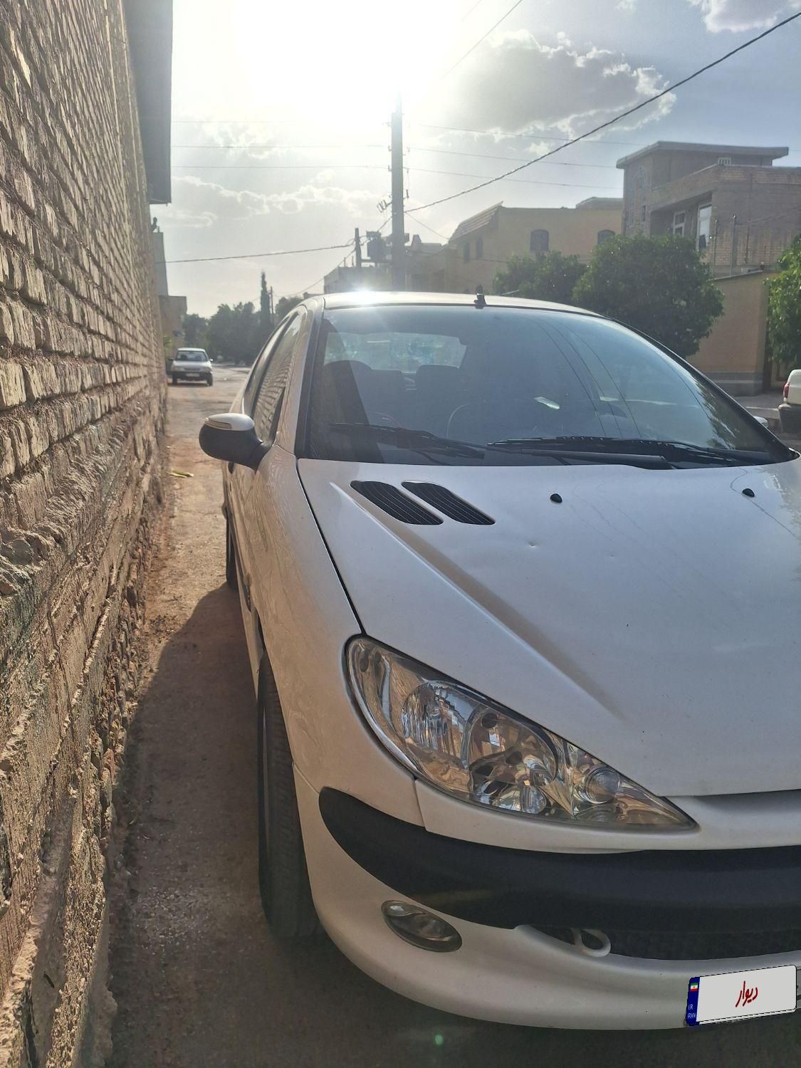 پژو ۲۰۶ صندوق دار v8 - 1390