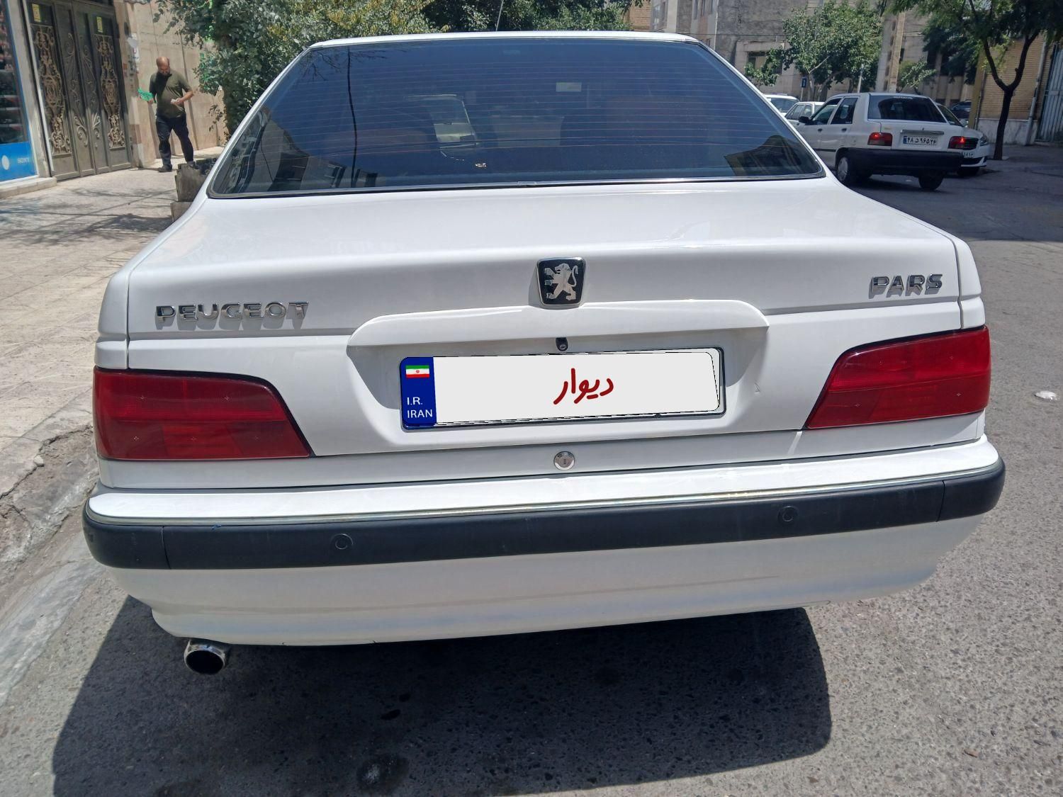 پژو پارس XU7P - 1402