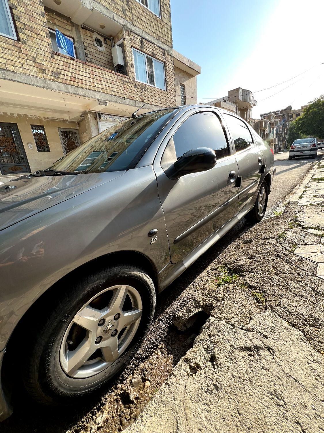 پژو ۲۰۶ صندوق دار v8 - 1386
