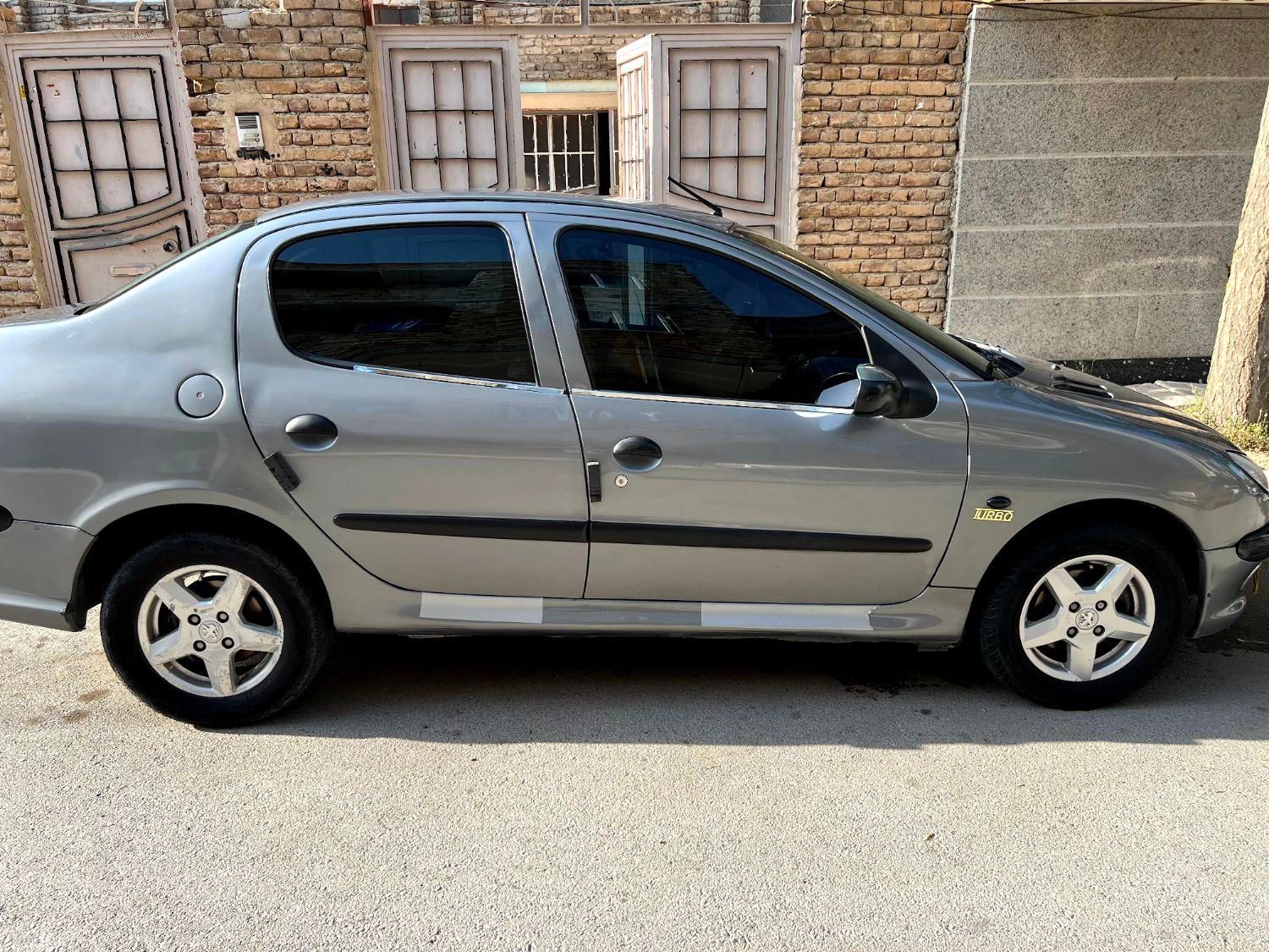 پژو ۲۰۶ صندوق دار v8 - 1386