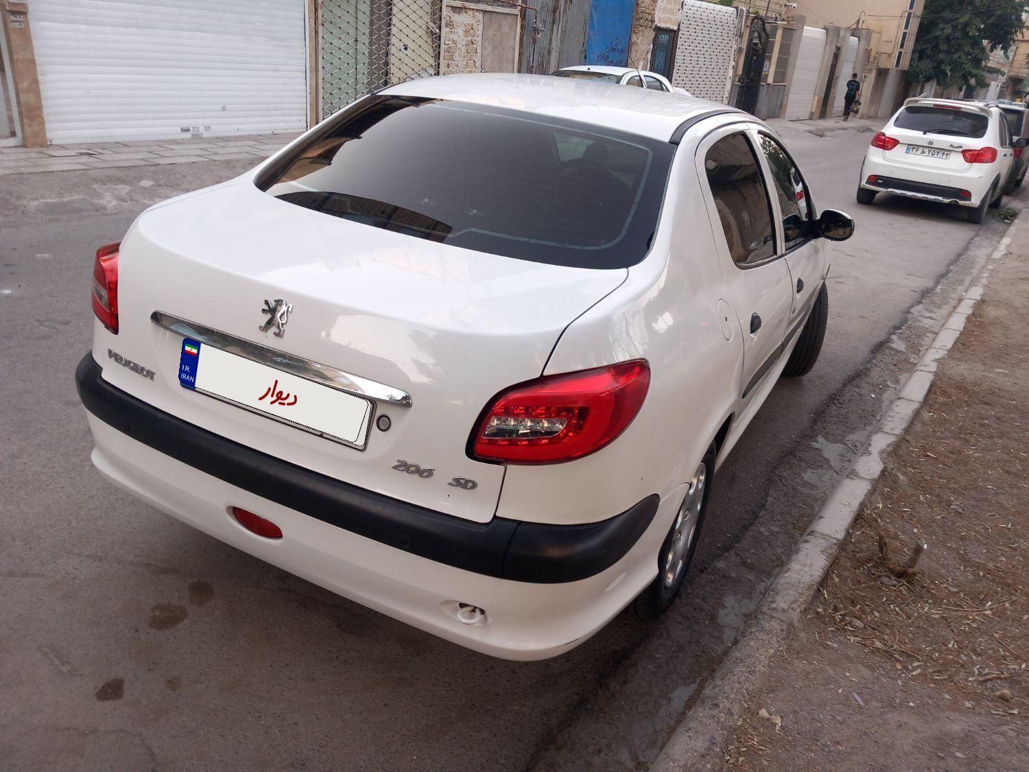 خودرو پژو، ۲۰۶ صندوق دار آگهی ann_19431133