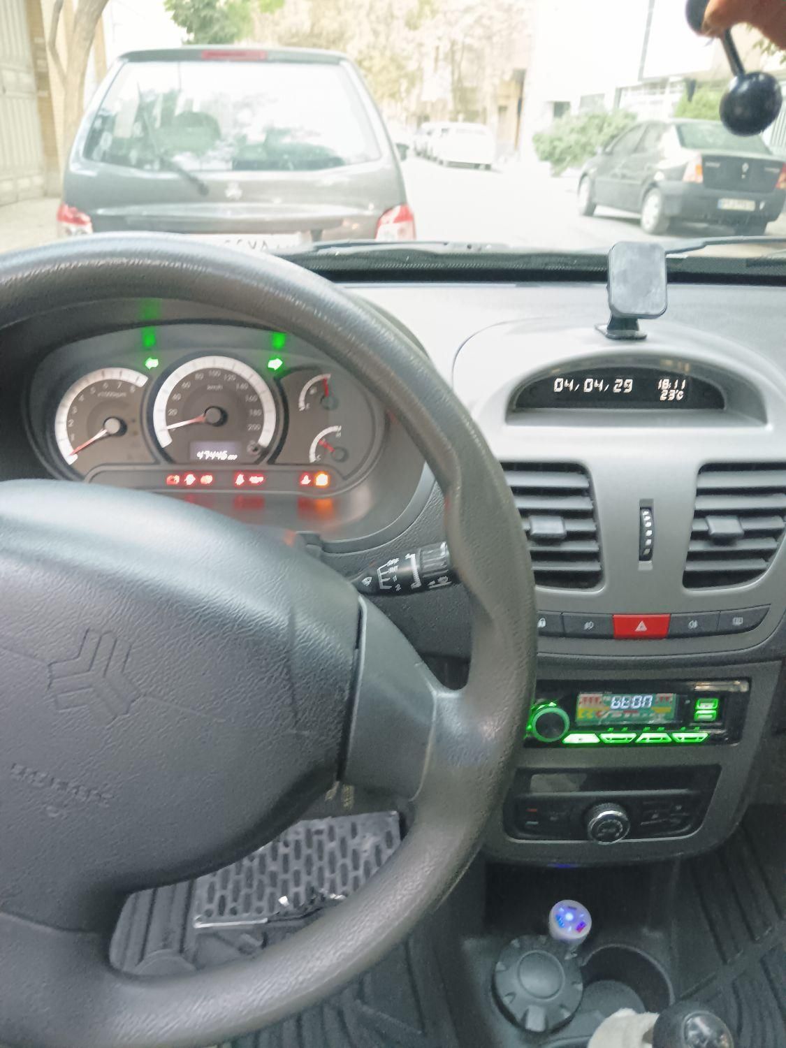 کوییک R دنده‌ای - 1401