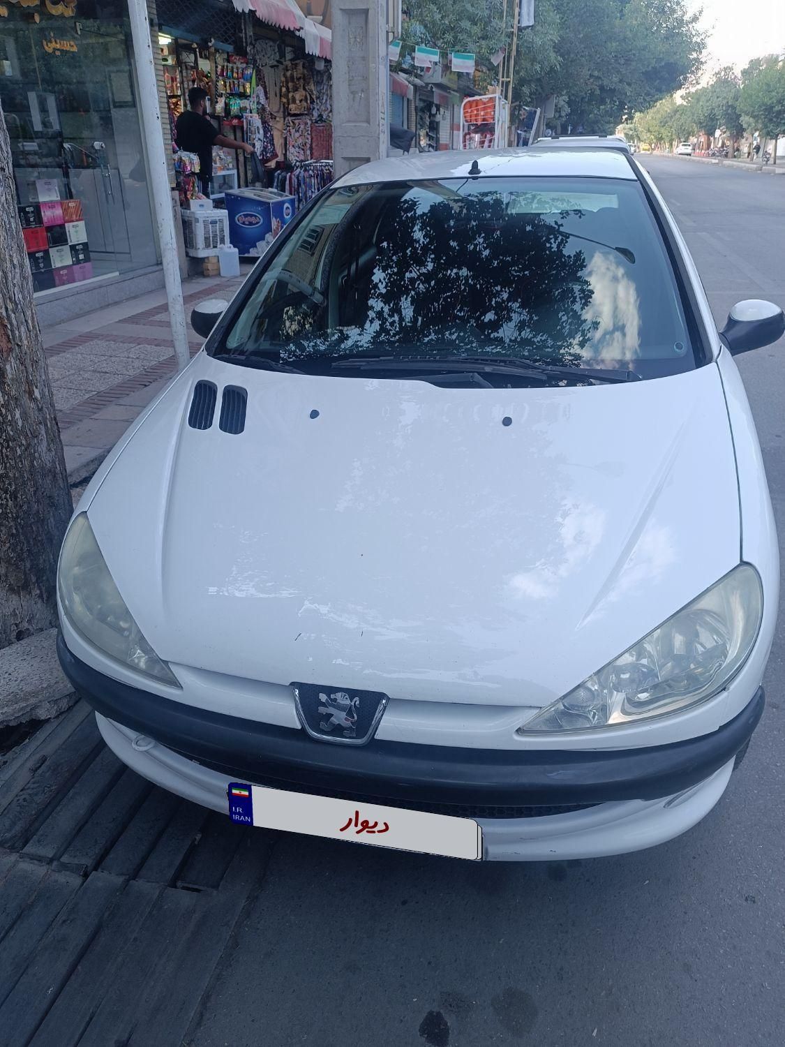 پژو ۲۰۶ صندوق دار v8 - 1390