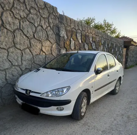 پژو ۲۰۶ صندوق دار v8 - 1399