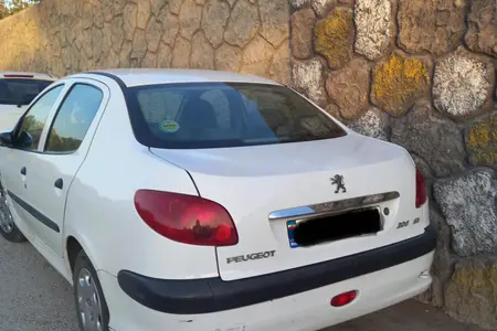 پژو ۲۰۶ صندوق دار v8 - 1399
