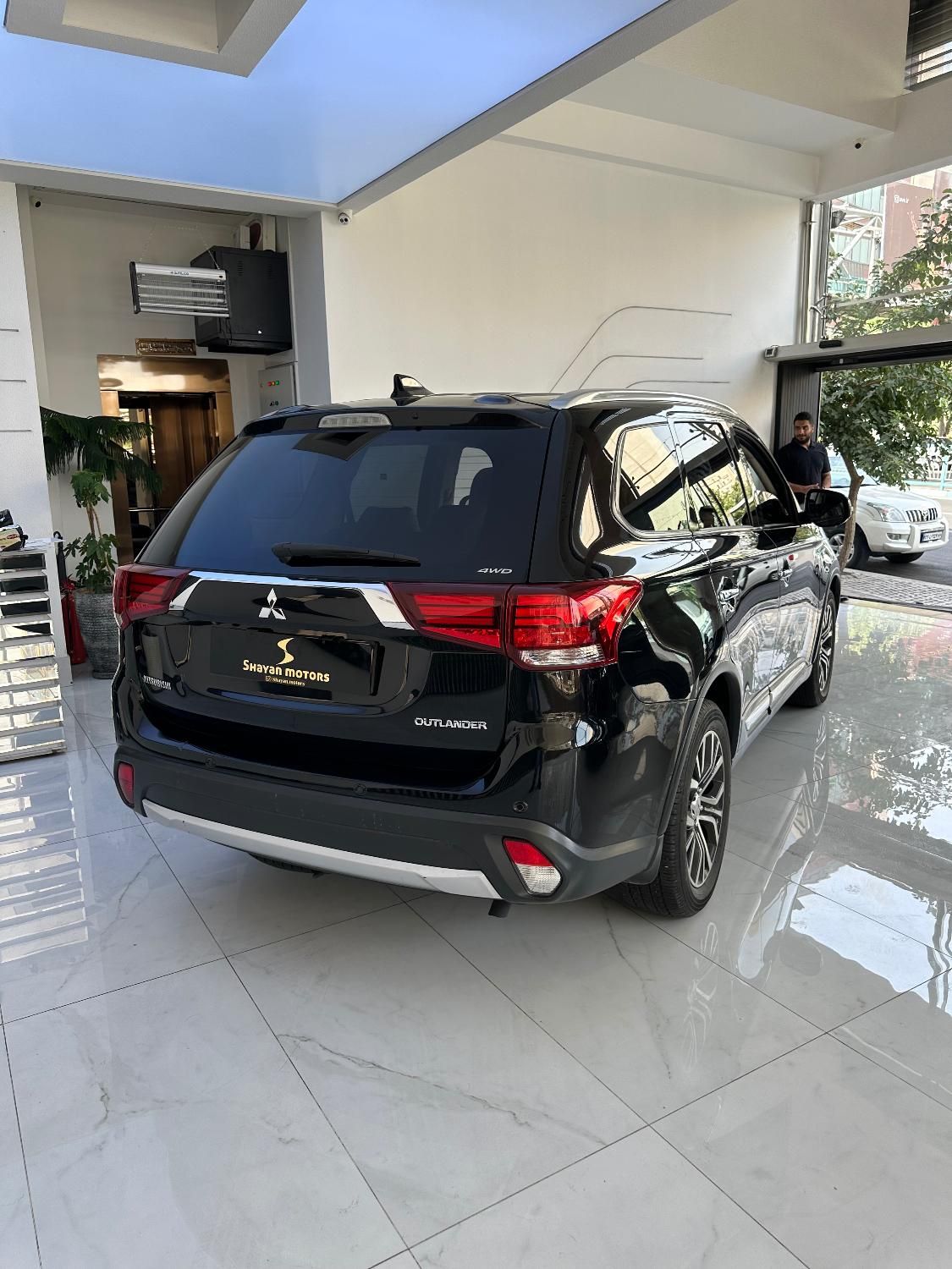 میتسوبیشی اوتلندر PHEV PHEV - 2018