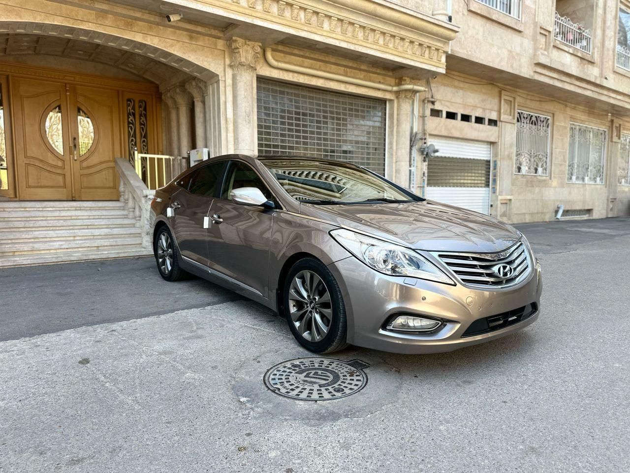 هیوندای آزرا (گرنجور) 3000cc - 2012