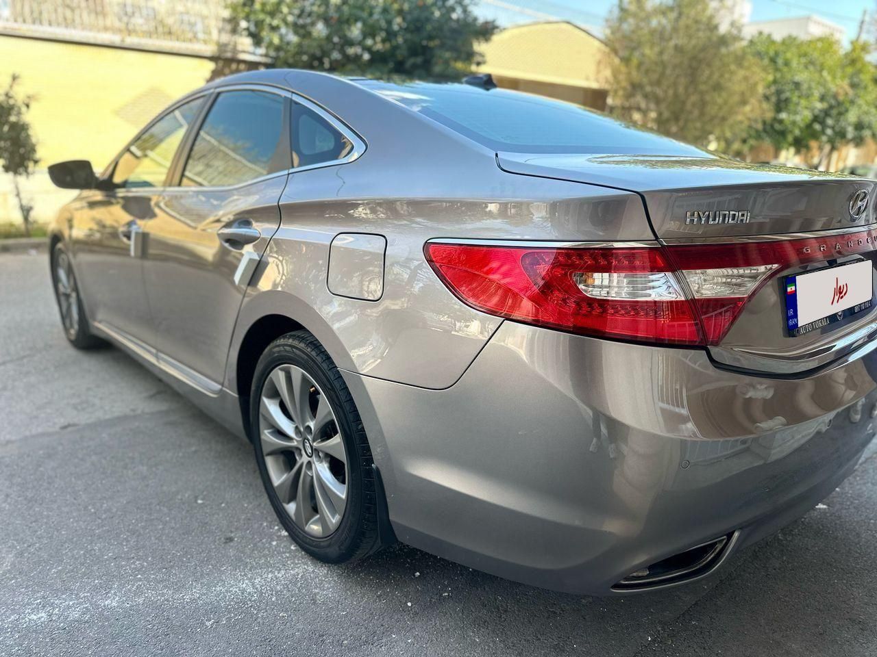 هیوندای آزرا (گرنجور) 3000cc - 2012