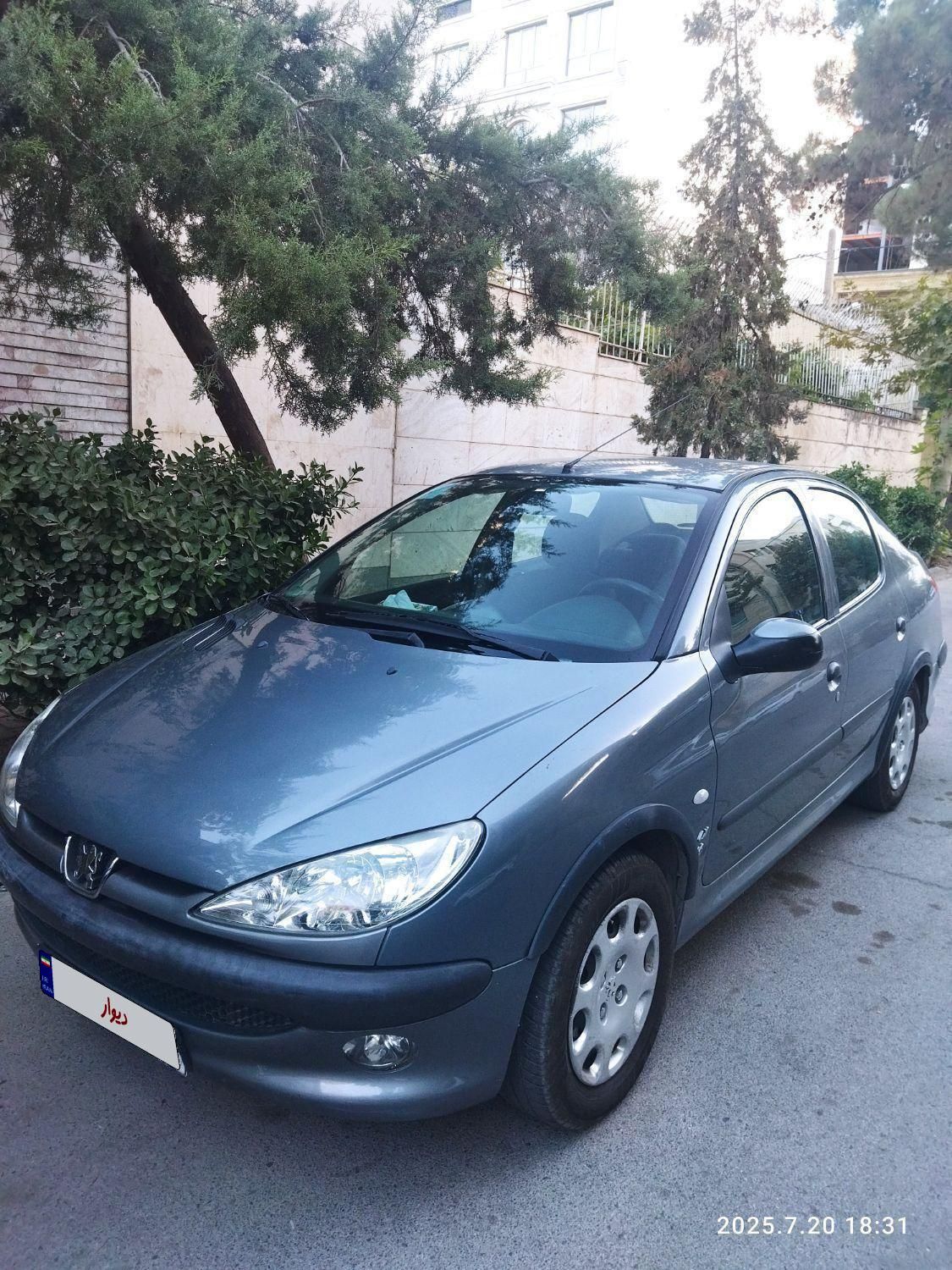 پژو ۲۰۶ صندوق دار v8 - 1396