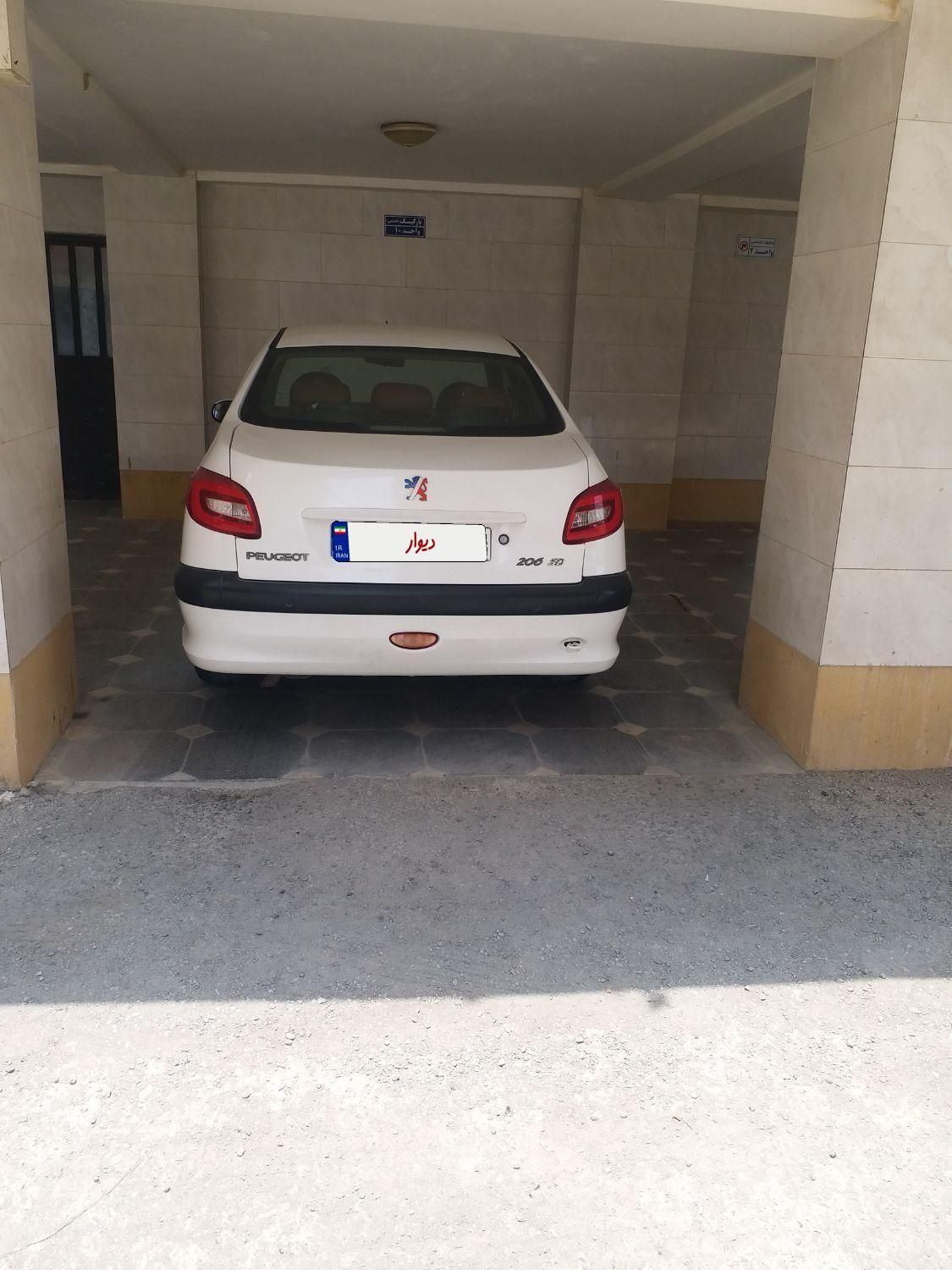 پژو ۲۰۶ صندوق دار v8 - 1396