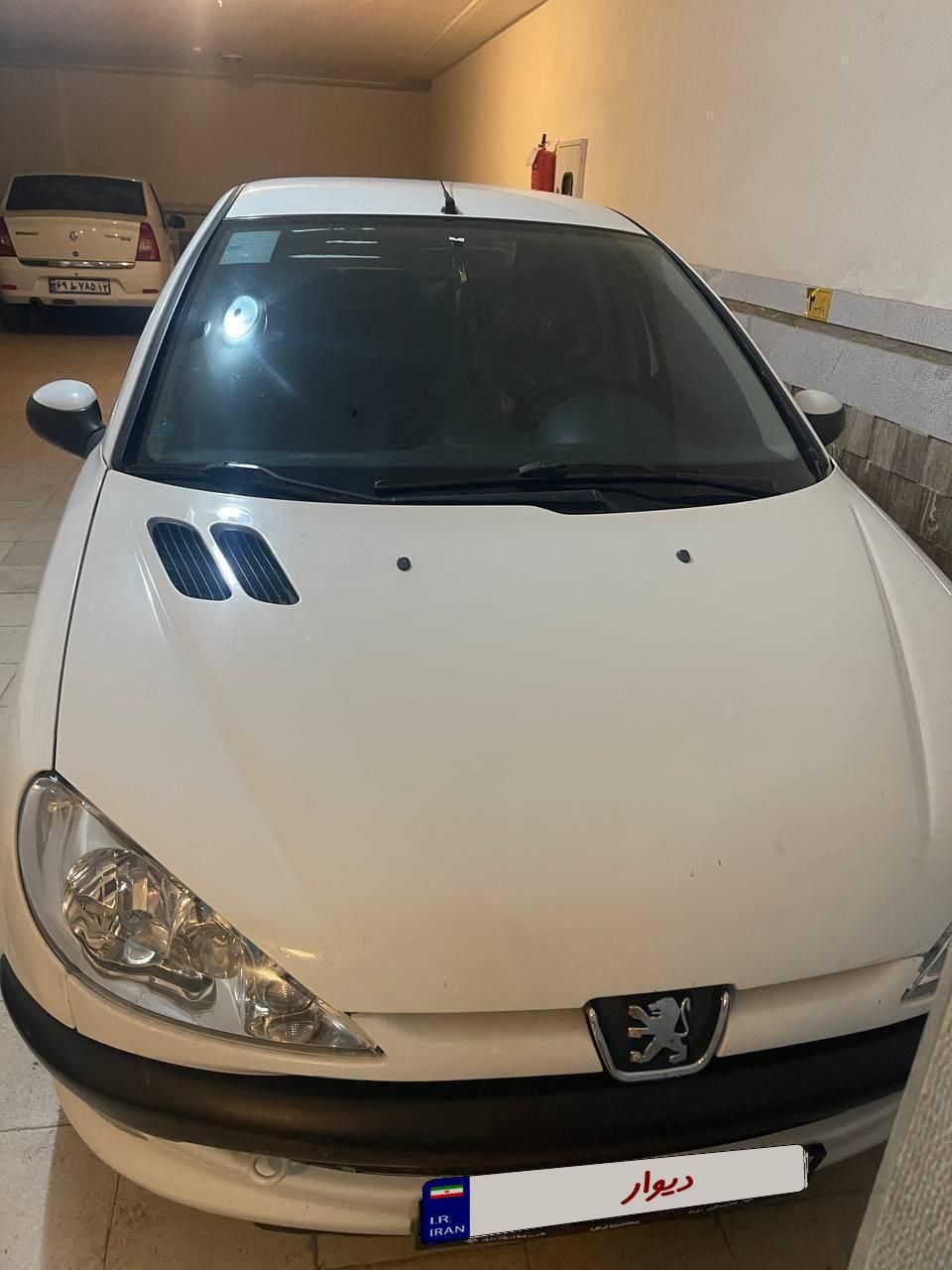 پژو ۲۰۶ صندوق دار v8 - 1397