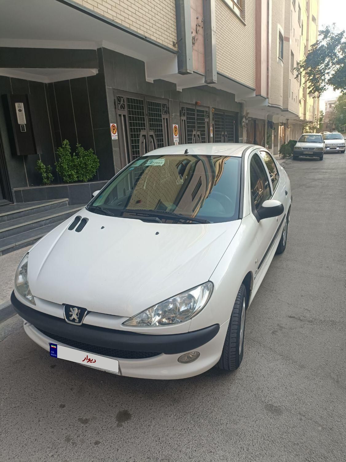 پژو ۲۰۶ صندوق دار v8 - 1399