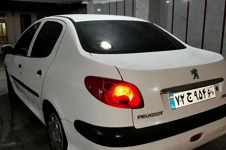 پژو ۲۰۶ صندوق دار v8 - 1395