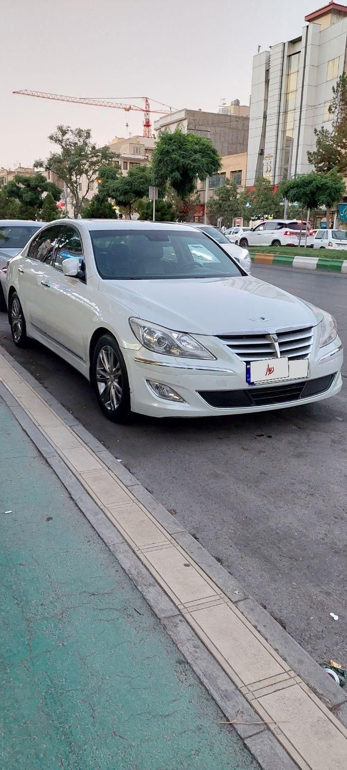 هیوندای جنسیس ۳.۸ لیتر فول - 2012