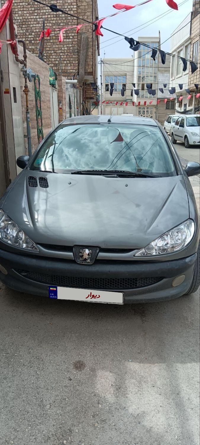 پژو ۲۰۶ صندوق دار v8 - 1386