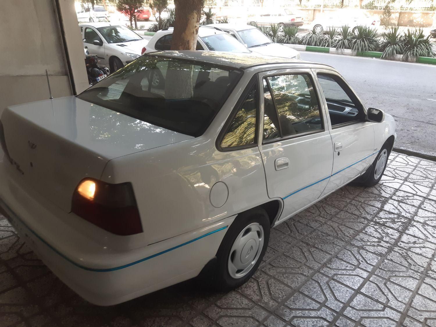 دوو سیلو سدان - 1382