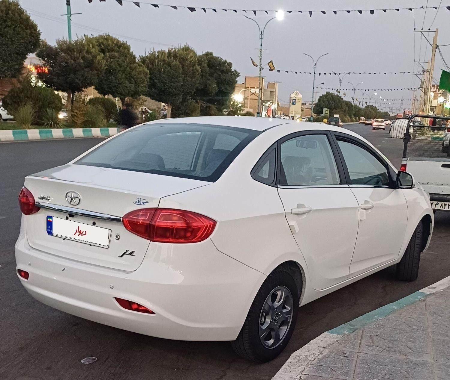 جک J4 اتوماتیک ساده - 1402