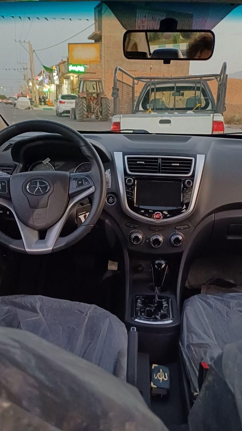 جک J4 اتوماتیک ساده - 1402