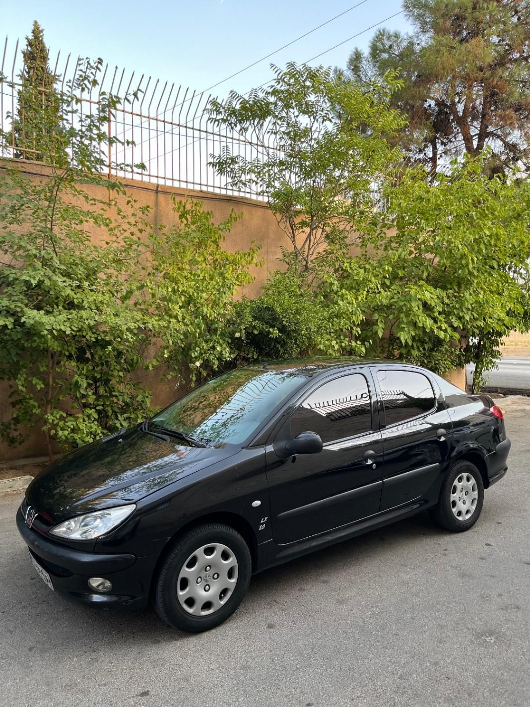 پژو ۲۰۶ صندوق دار v8 - 1398