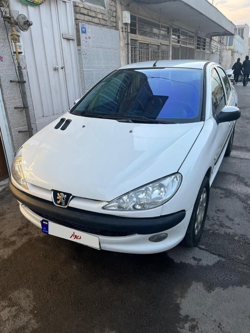 پژو ۲۰۶ صندوق دار v8 - 1394
