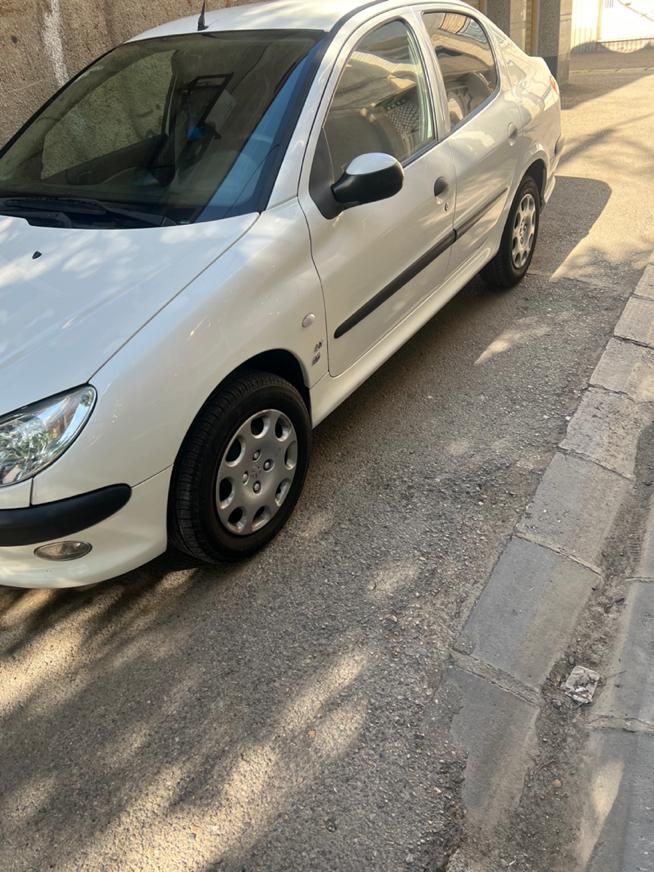 پژو ۲۰۶ صندوق دار v8 - 1398
